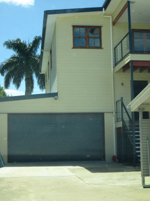 exterior view of Strathpine Queensland house windows tinted with reflective solar and privacy film