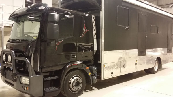 view from side black colour recreational vehicle RV mobile car tinting
